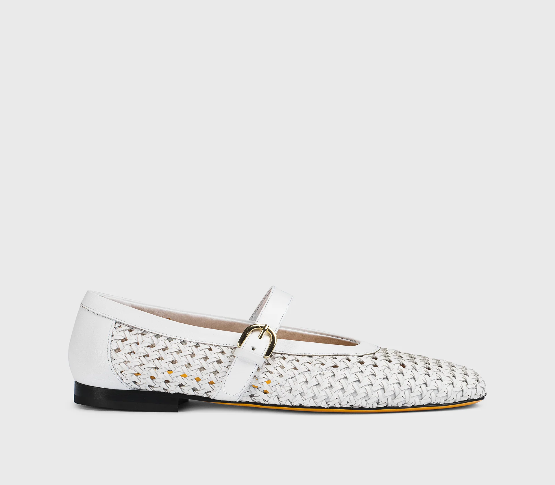 DD8778MAENUZ246NW00 - Ballerina con cinturino in pelle bianca