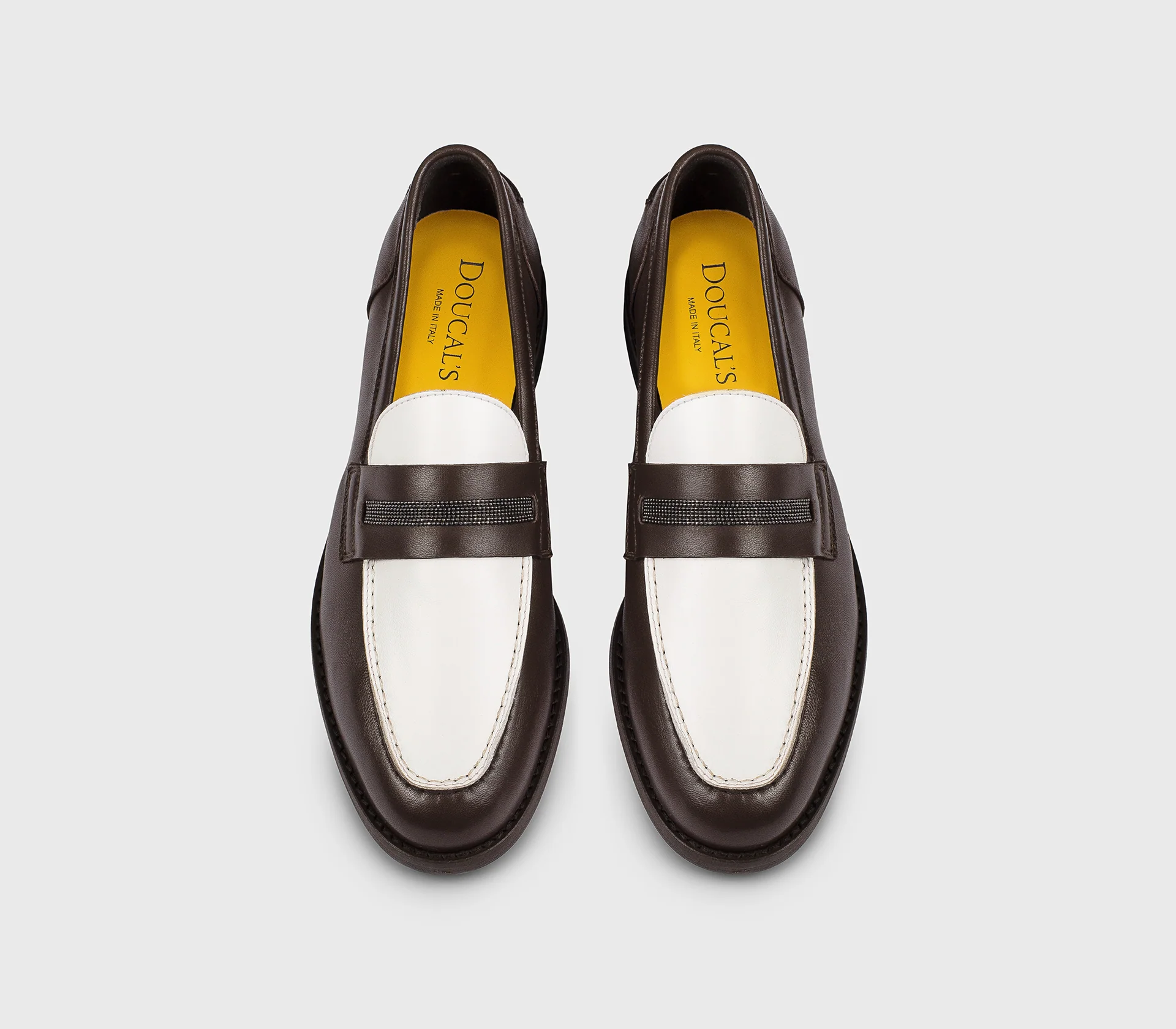 DD8856ALAIPY841TM06 - Mocassino con micro borchie in pelle caffè e bianco - Image 2