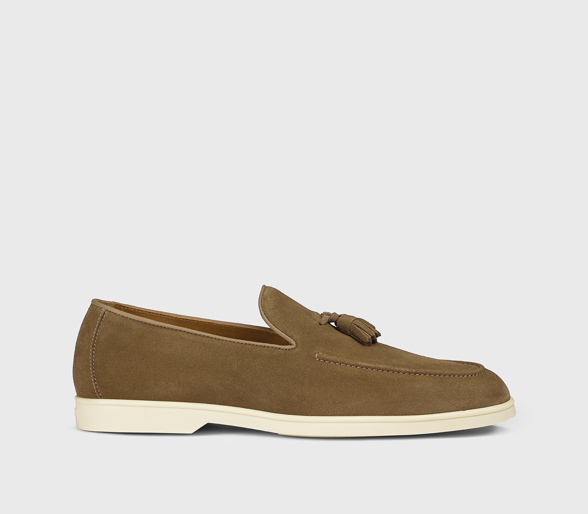 DU3415NWMAUY009GV31 - Mocassino con nappine in suede palude
