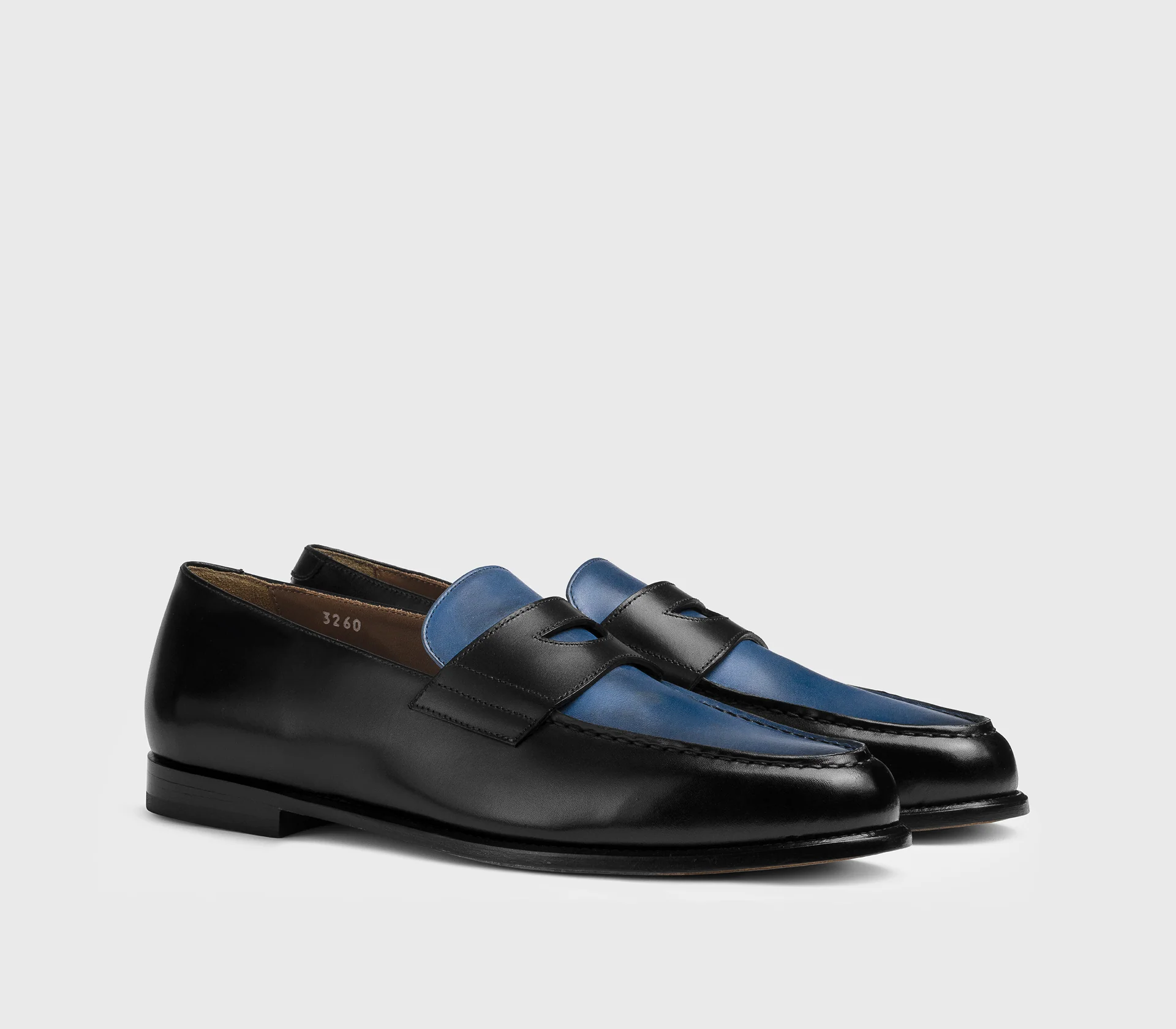 DU3260MARIPF326NN02 - Mocassino "Mario 50" in pelle bicolore nero e azzurro - Image 3