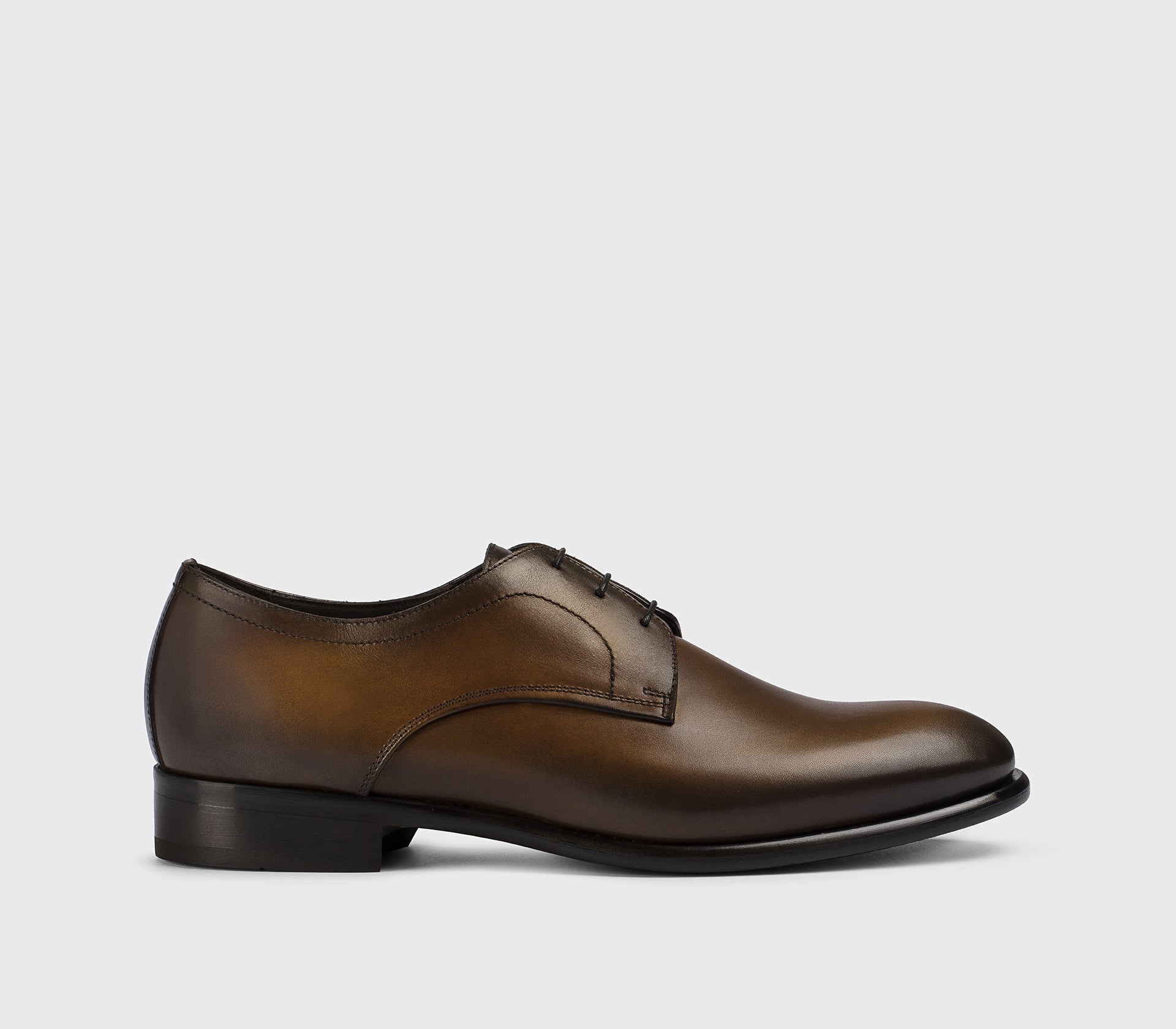 DU3550FREDUF159TM45 - Stringata in pelle marrone "wood"