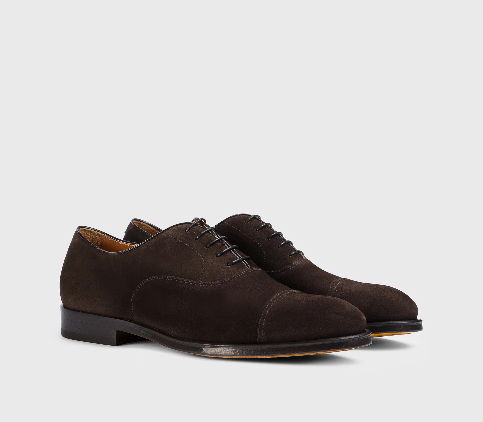 DU1002ORVNUF009TM23 - Stringata in suede marrone "terre" - Image 3